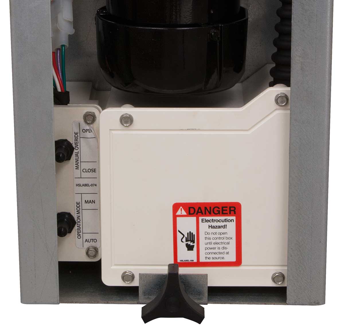 Localized controls are conveniently located next to the protective water-resistant electrical connection enclosure.