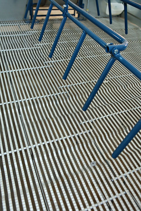 Hog Slat TriDEK metal farrowing floor is available with traction breaks and n-slip grip indentions that provide variation in the flooring surface to give sows extra support when standing up or laying down.